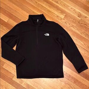 The North Face Black 1/4 Zip Pullover Size Medium